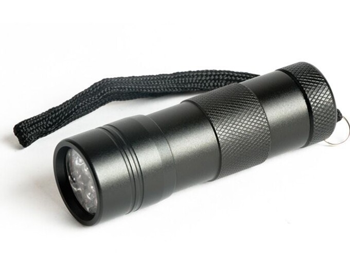 Фонарь Armytek UV 9 диодов 395нм - изображение 1