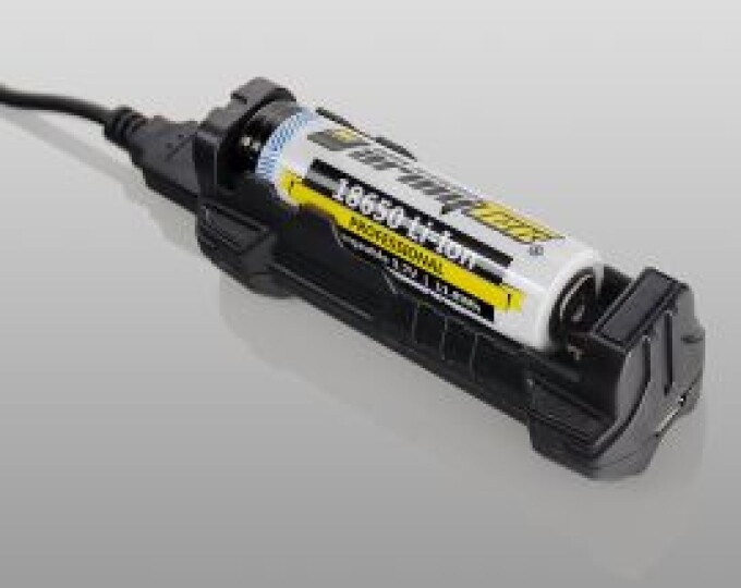 Зарядное устройство Armytek Handy C1 / 1 канальное / LED индикация / Вход 5V MicroUSB / Выход 1.2A / Powerbank 1A / для IMR/Li-Ion - изображение 1