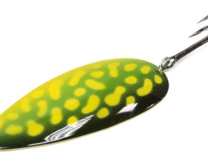 Блесна Kuusamo Hauki 80/22 цвет Ye/GR-B, UV - изображение 1 