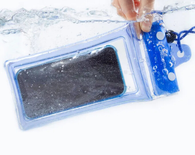 Чехол СЛЕДОПЫТ водонепроницаемый, для смартфонов (6.5) и документов с нашейным шнуром, голубой - изображение 2